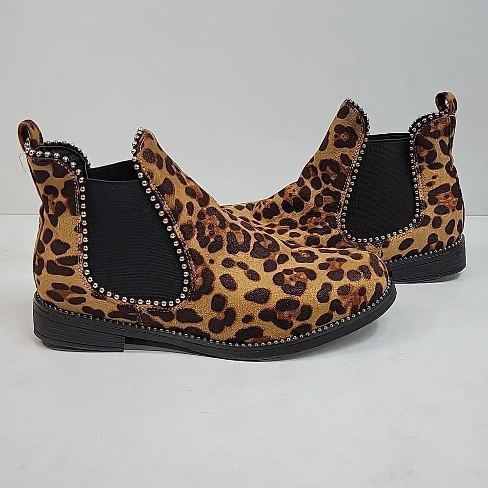 Leopard Print Chelsea Ankle Boots‎ Womens 8.5 Studded Slip On Booties